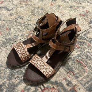 Roan Sandals